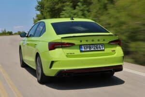Skoda Octavia Grand Coupe RS 2.0 TSI 265PS DSG7 (18)