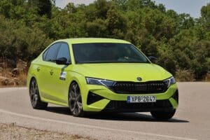 Skoda Octavia Grand Coupe RS 2.0 TSI 265PS DSG7 (6)
