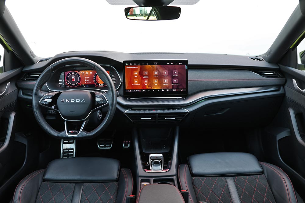 https://autogreeknews.gr/wp-content/uploads/2026/06/Skoda-Octavia-Grand-Coupe-RS-2.0-TSI-265PS-DSG7-interior-1.jpg
