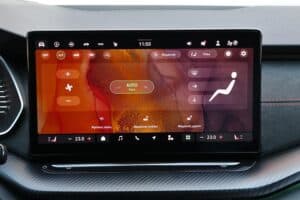 Skoda Octavia Grand Coupe RS 2.0 TSI 265PS DSG7 interior (11)