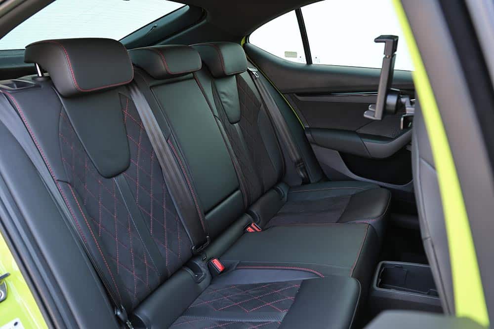 https://autogreeknews.gr/wp-content/uploads/2026/06/Skoda-Octavia-Grand-Coupe-RS-2.0-TSI-265PS-DSG7-interior-21.jpg