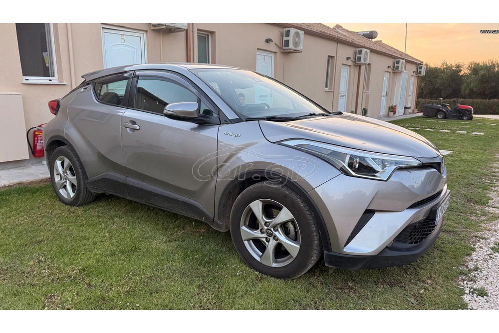 https://autogreeknews.gr/wp-content/uploads/2026/06/Toyota-C-HR-2019-1.8-HYBRID-2.jpg