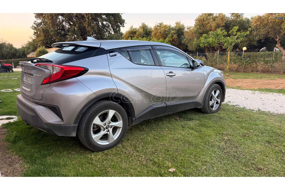 https://autogreeknews.gr/wp-content/uploads/2026/06/Toyota-C-HR-2019-1.8-HYBRID-3.jpg