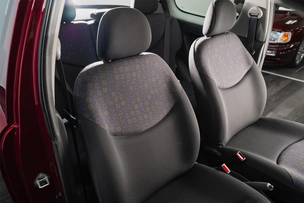 https://autogreeknews.gr/wp-content/uploads/2026/06/Toyota-Yaris-2002-5.jpg