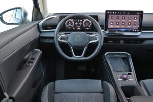 VW T-Roc 2026 interior (2)