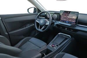 VW T-Roc 2026 interior (3)
