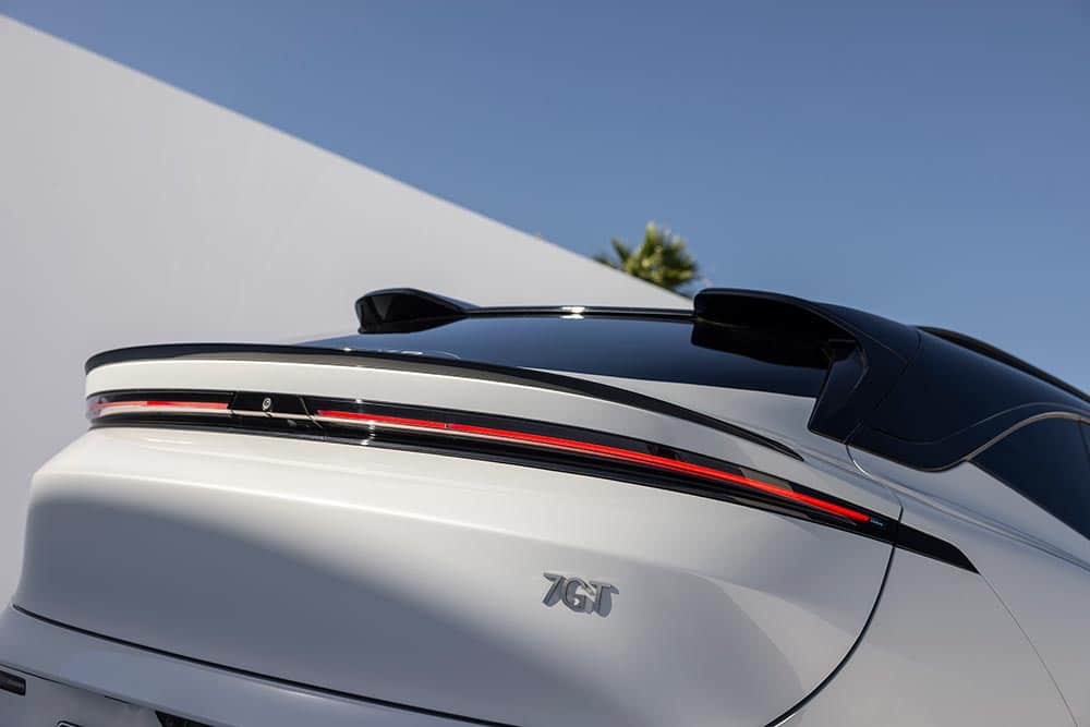 https://autogreeknews.gr/wp-content/uploads/2026/06/Zeekr-7GT-3.jpg