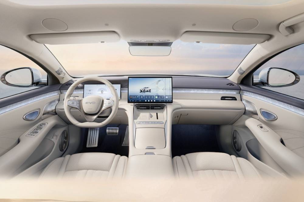https://autogreeknews.gr/wp-content/uploads/2026/06/byd-seal-08-04.jpg