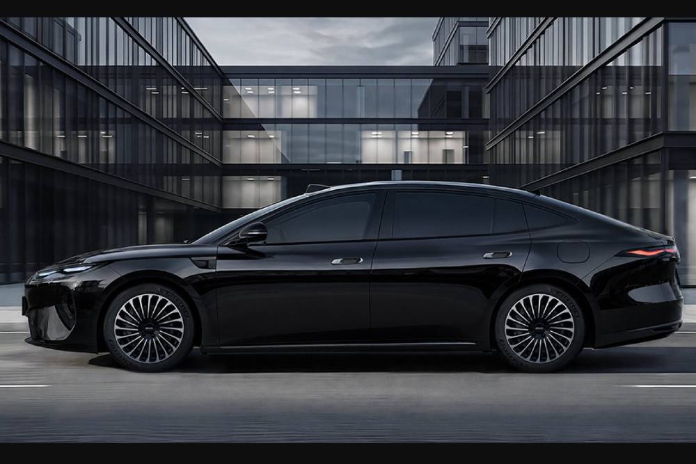 https://autogreeknews.gr/wp-content/uploads/2026/06/byd-seal-08-09.jpg