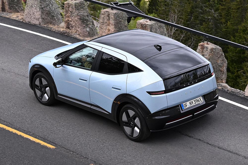 https://autogreeknews.gr/wp-content/uploads/2026/06/hyundai-ioniq-3-4.jpg