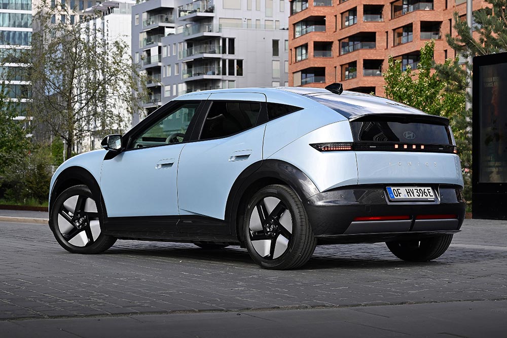 https://autogreeknews.gr/wp-content/uploads/2026/06/hyundai-ioniq-3-5.jpg