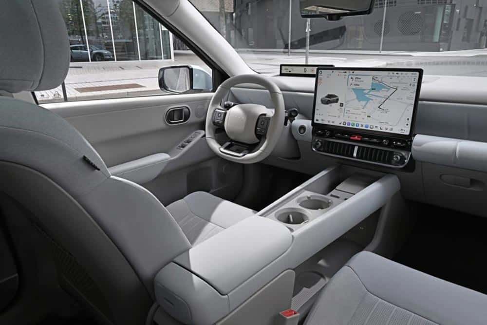 https://autogreeknews.gr/wp-content/uploads/2026/06/hyundai-ioniq-3-8.jpg