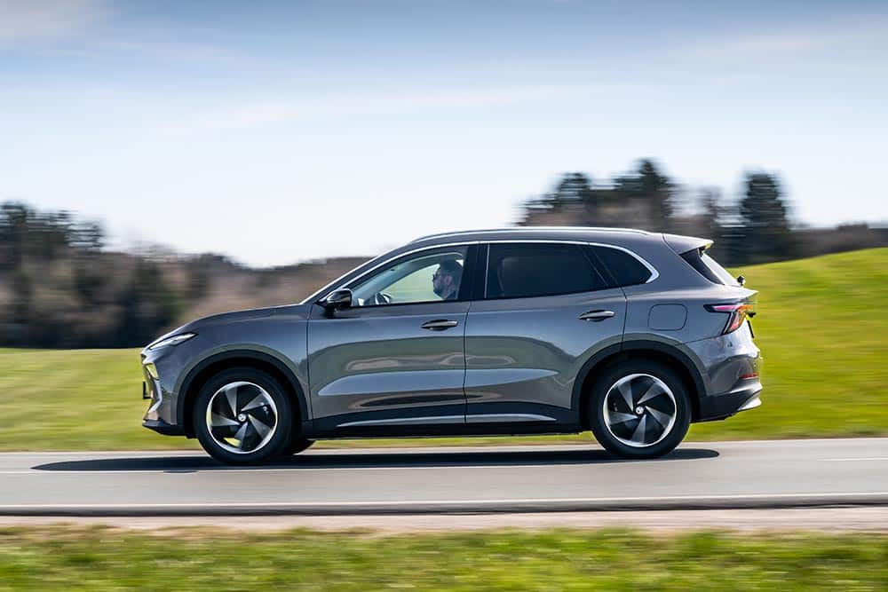 https://autogreeknews.gr/wp-content/uploads/2026/06/mg-mgs5-ev-12.jpg