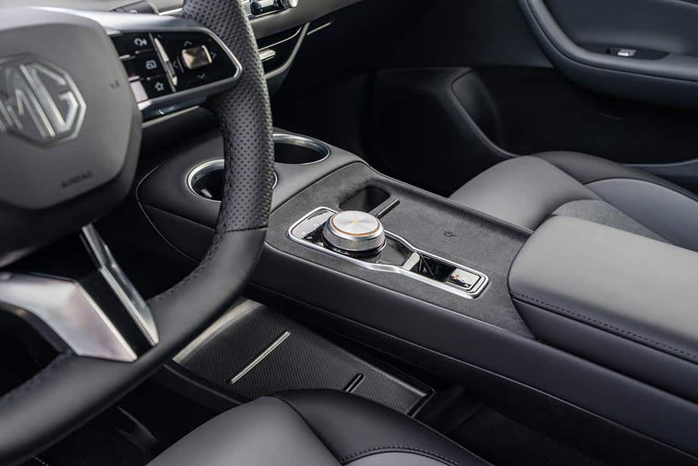https://autogreeknews.gr/wp-content/uploads/2026/06/mg-mgs5-ev-17.jpg
