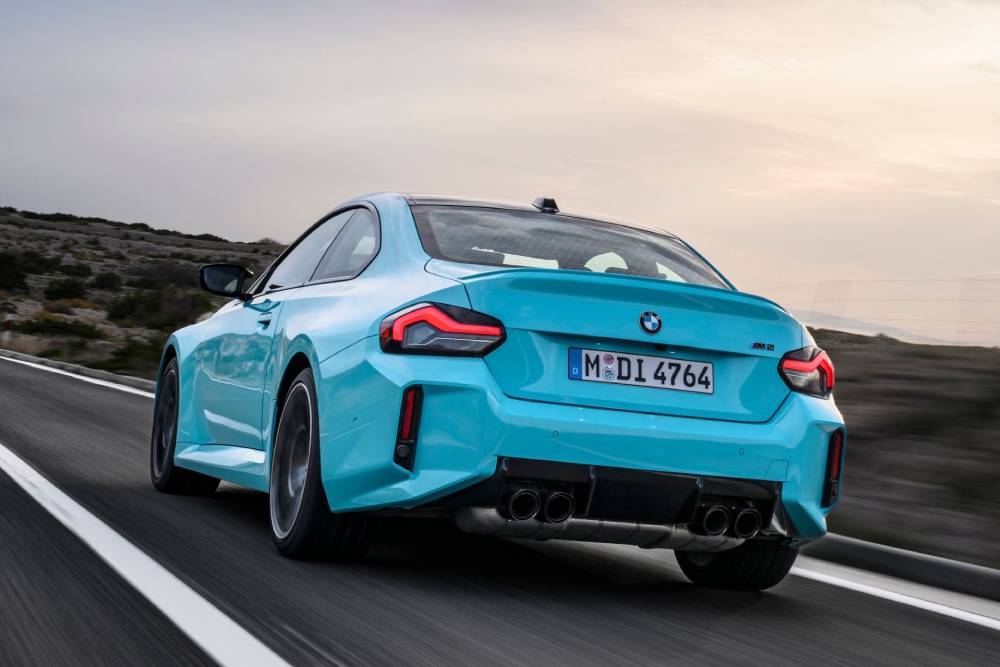 https://autogreeknews.gr/wp-content/uploads/2026/06/new-bmw-m2-xdrive-3.jpg