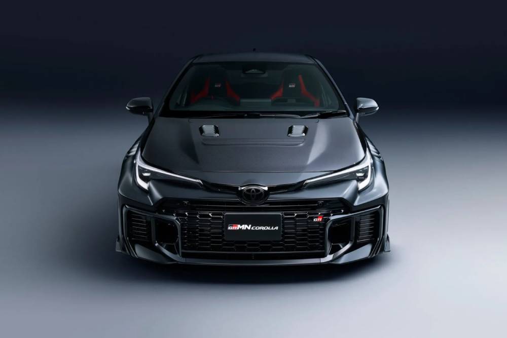 https://autogreeknews.gr/wp-content/uploads/2026/06/new-toyota-grmn-corolla-13.jpg