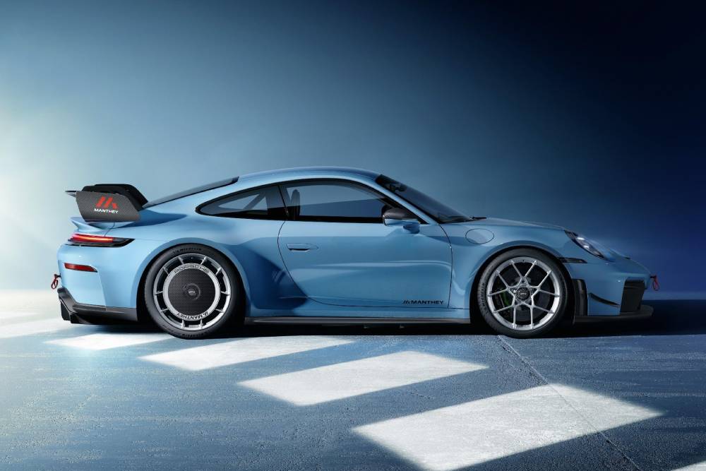 Porsche: «Κανένα πλάνο για ηλεκτρική 911 στο άμεσο μέλλον»