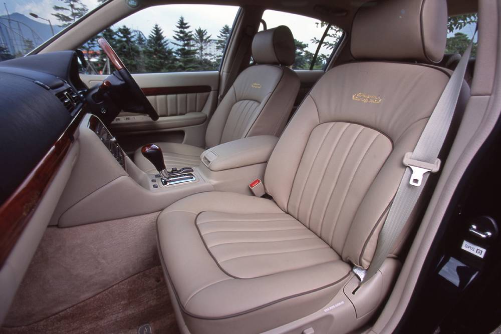 https://autogreeknews.gr/wp-content/uploads/2026/06/toyota_origin_9.jpg