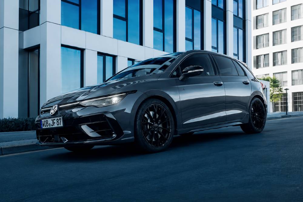 Νέο VW Golf R Black Edition II ομιλεί την ιαπωνική