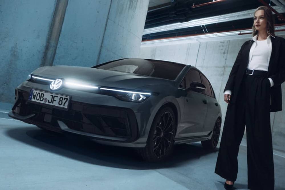 https://autogreeknews.gr/wp-content/uploads/2026/06/vw-golf-r-edition-ii-japan-5.jpg