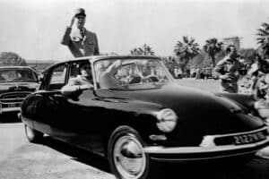 1958 DS 19_Gal de Gaulle – Oran__6.686 – (1)