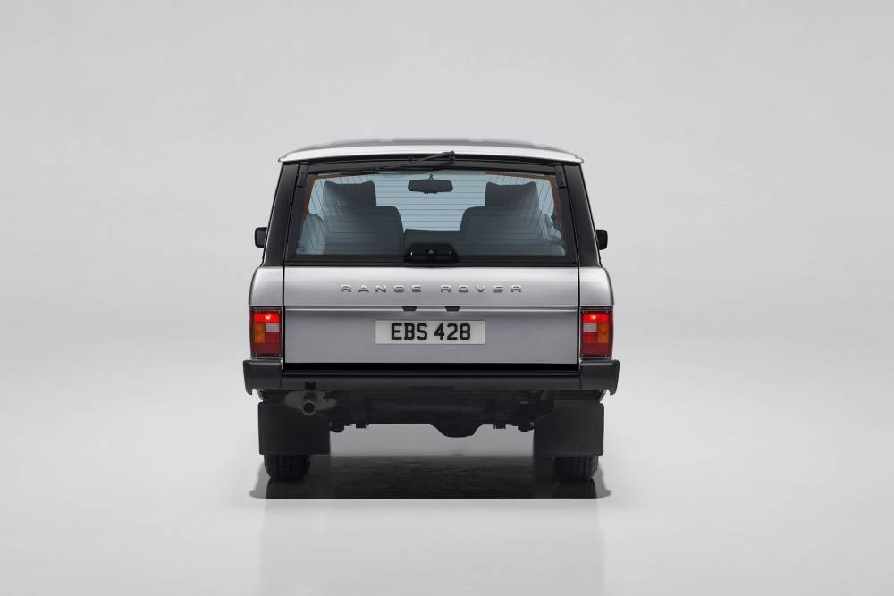https://autogreeknews.gr/wp-content/uploads/2026/07/1993-range-rover-classic-turns-into-an-sv-ultra-lo-4.jpg