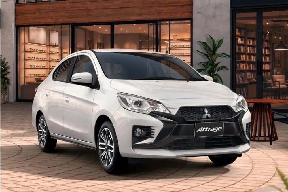 Νέο μικρό σεντάν Mitsubishi Attrage με Evo πινελιές