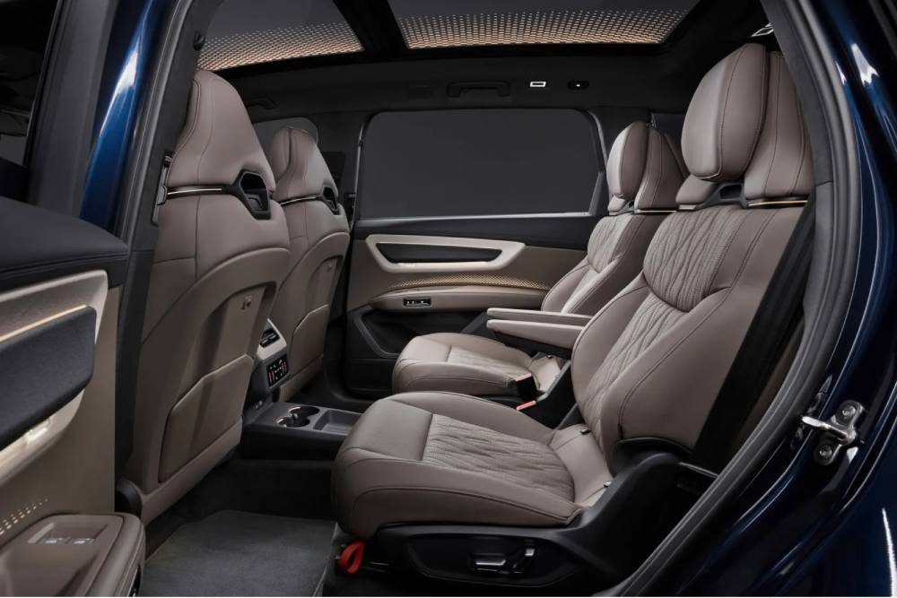 https://autogreeknews.gr/wp-content/uploads/2026/07/2027-Audi-Q9-debut-00001-2048x1108-1.jpg
