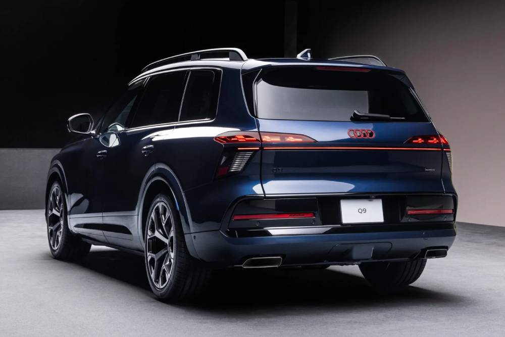 https://autogreeknews.gr/wp-content/uploads/2026/07/2027-Audi-Q9-debut-00006-2048x1203-1.jpg