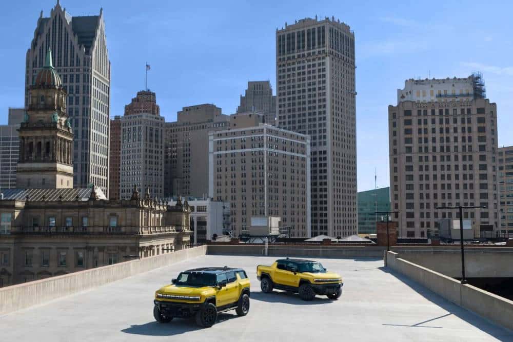https://autogreeknews.gr/wp-content/uploads/2026/07/2027-GMC-Hummer-EV-Icon-25-715-8-2048x1364-1.jpg