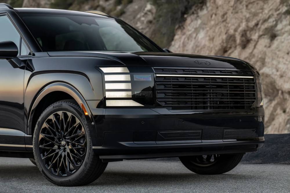 https://autogreeknews.gr/wp-content/uploads/2026/07/2027-Hyundai-Palisade-Hybrid-Calligraphy-Black-Ink-2.jpg