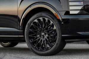 2027-Hyundai-Palisade-Hybrid-Calligraphy-Black-Ink (3)