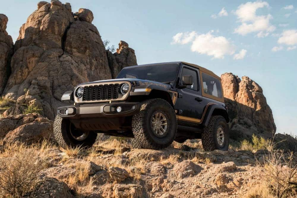 https://autogreeknews.gr/wp-content/uploads/2026/07/2027-Jeep-Wrangler-Laredo-713-6-2048x1143-1.jpg