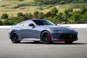 2027-Nissan-Z-721-17-2048×1366
