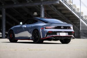 2027-Nissan-Z-721-18-2048×1366