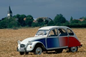 Το ποδοσφαιρόφιλο Citroen 2CV Cocorico κλείνει τα 40