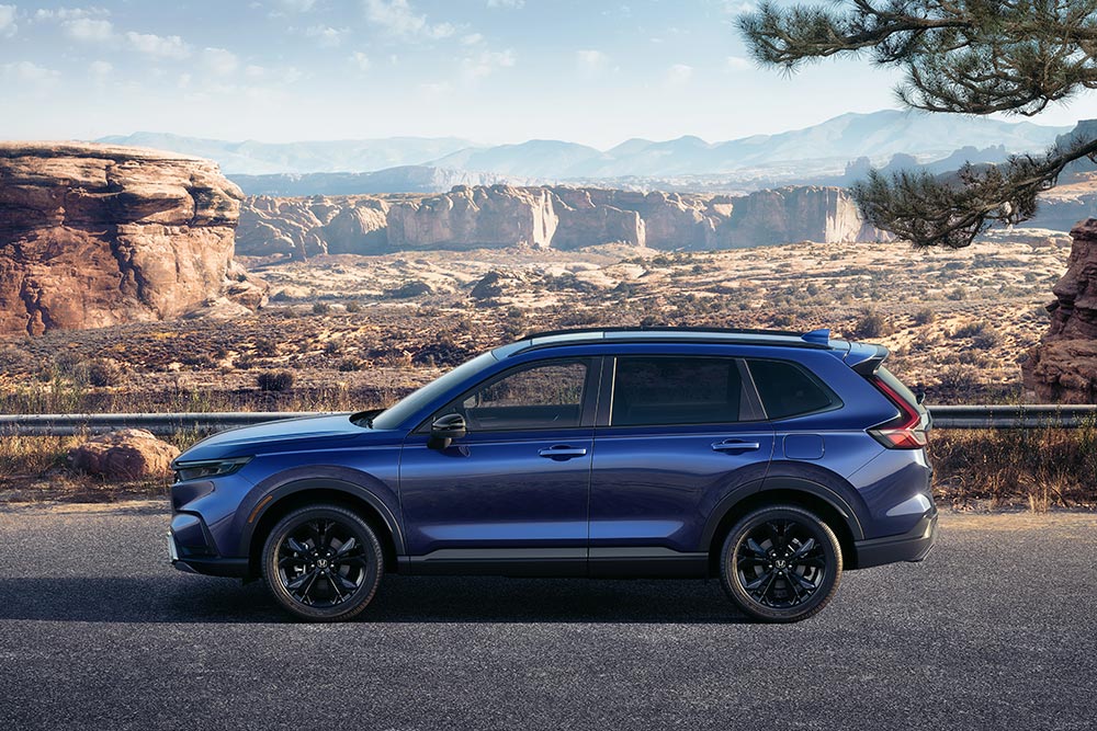 https://autogreeknews.gr/wp-content/uploads/2026/07/39-2026-Honda-CR-V-Sport-Touring-Hybrid.jpg