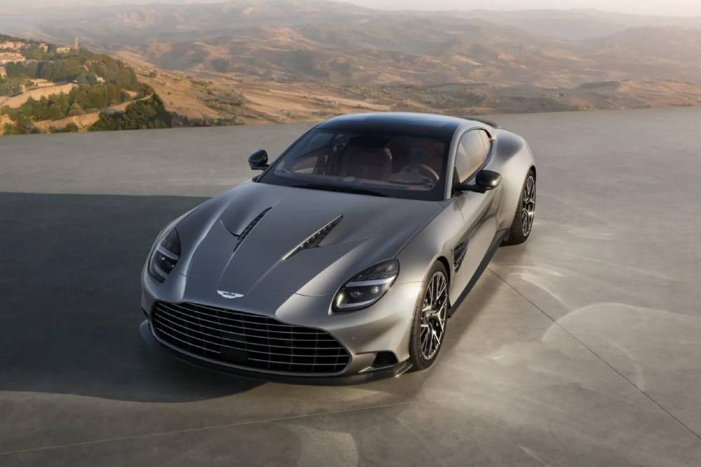 https://autogreeknews.gr/wp-content/uploads/2026/07/Aston-Martin-Vanquish-25-New-01-2048x1536-1.jpg