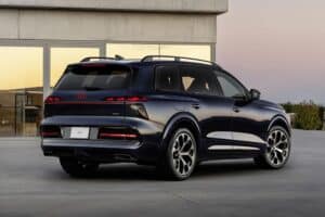 Audi-Q9-rear