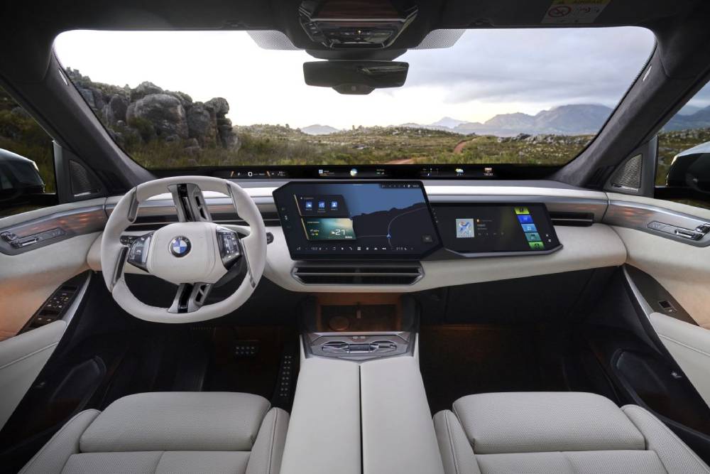 https://autogreeknews.gr/wp-content/uploads/2026/07/BMW_X5_a_iX5_2026-2.jpg