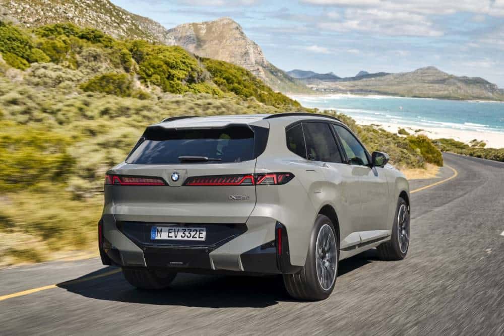 https://autogreeknews.gr/wp-content/uploads/2026/07/BMW_X5_a_iX5_2026-6.jpg