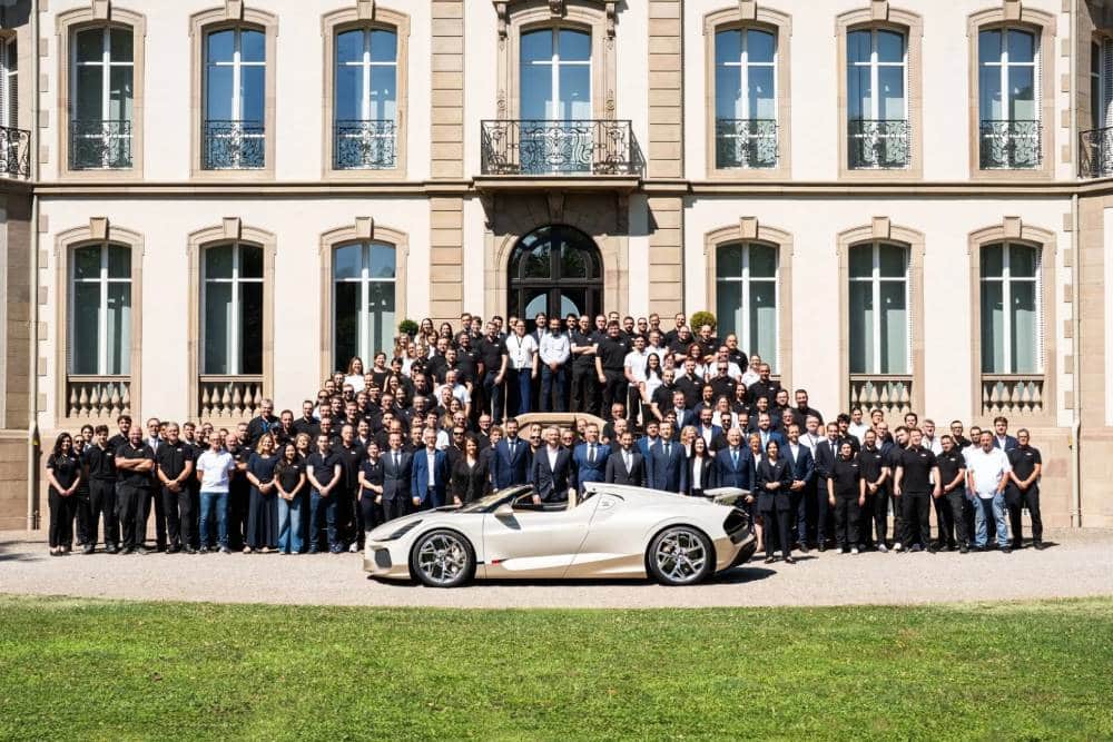 https://autogreeknews.gr/wp-content/uploads/2026/07/Bugatti-W16-Mistral-End-Of-Production-1-2048x1366-1.jpg