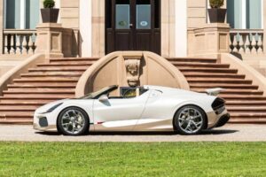 Bugatti-W16-Mistral-End-Of-Production-2-copy-2048x