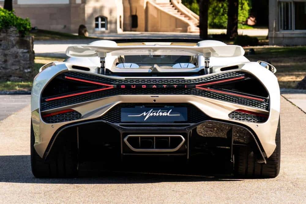 https://autogreeknews.gr/wp-content/uploads/2026/07/Bugatti-W16-Mistral-End-Of-Production-6-copy-2048x.jpg
