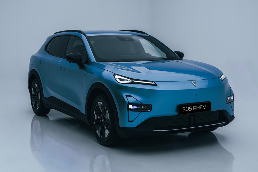 https://autogreeknews.gr/wp-content/uploads/2026/07/Changan-DEEPAL-S05_PHEV-1.jpg