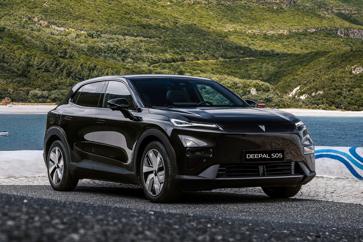 https://autogreeknews.gr/wp-content/uploads/2026/07/Changan-DEEPAL-S05_PHEV-10.jpg