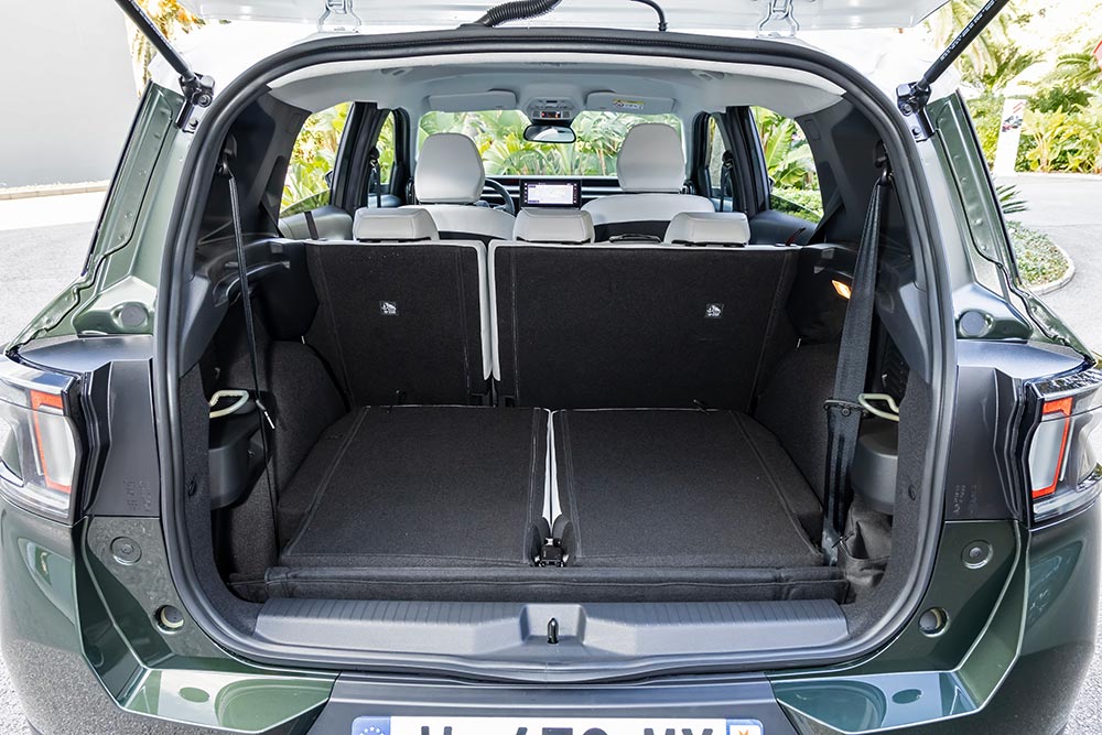 https://autogreeknews.gr/wp-content/uploads/2026/07/Citroen-C3-aircross-7seats-4.jpg