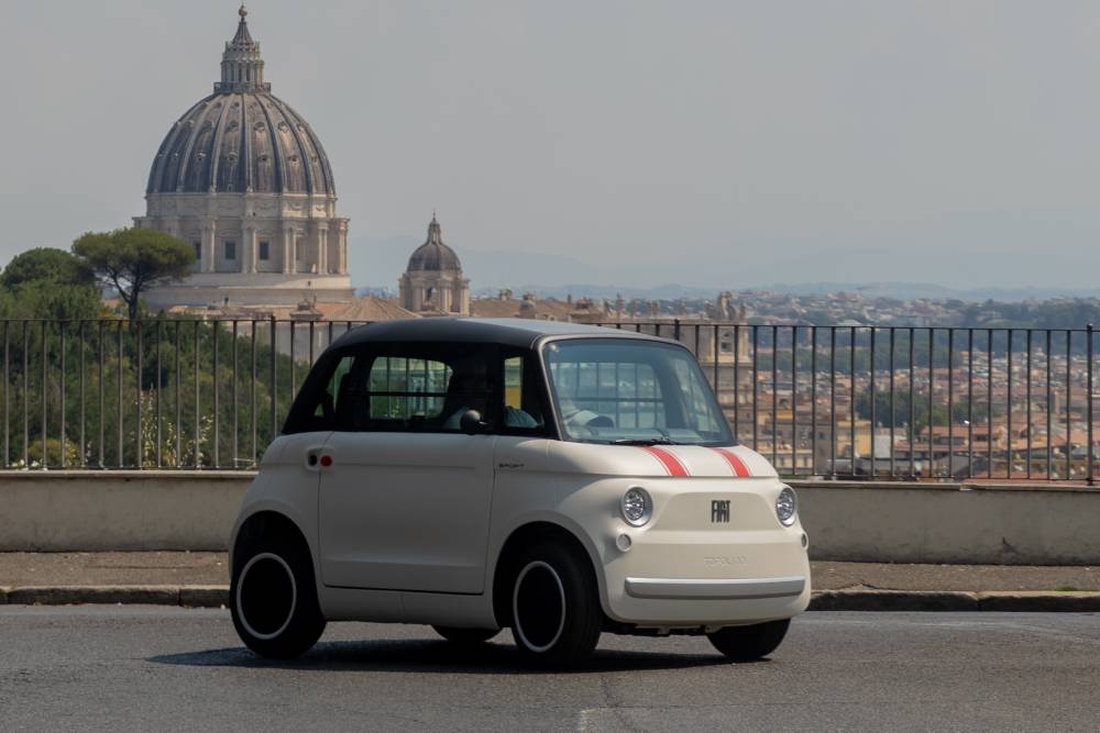https://autogreeknews.gr/wp-content/uploads/2026/07/FiatTopolino-3-1.jpg