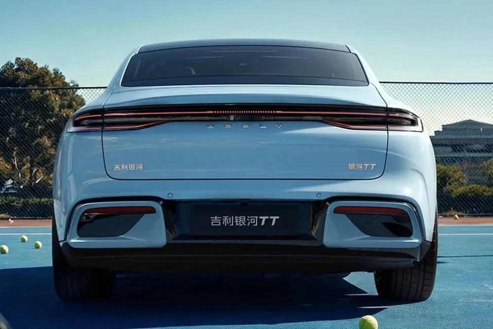https://autogreeknews.gr/wp-content/uploads/2026/07/Geely-Galaxy-TT-New-China-8_result22.jpg