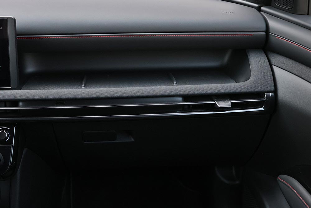 https://autogreeknews.gr/wp-content/uploads/2026/07/Hyundai-Tucson-PHEV-interior-4.jpg